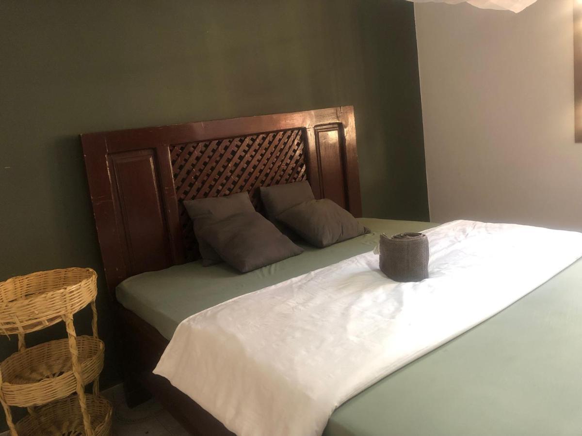 Safari Adventures-House Bed & Breakfast Аруша Екстериор снимка